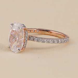 Anillo de Compromiso Solitario con Diamante Cultivado en Laboratorio, Corte Ovalado, 3.33 TCW, VS1, Plata de Ley y Oro, Elegante y Lujoso - Product Image 6