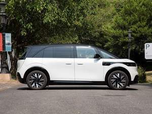 Vehículo Eléctrico de Energía Nueva Usado 2025 en Buenas Condiciones, Bajo Kilometraje, Listo para Conducir, Calidad Perfecta xx - Product Image 3