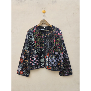 À la main en coton Gudri Floral Patchwork matelassé veste lin automne Unique incarné bohème charme respirant confortable - Product Image 1