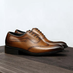 Zapatos de Trabajo Duraderos de Cuero Vacuno con Forro Antiolor y Absorción de Impactos, Zapatos Casuales para Hombre, Zapatos para Uso Diario - Product Image 1