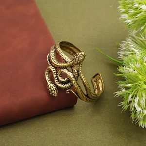 กำไลข้อมือรูปงูทองคำ ปรับขนาดได้ สไตล์โกธิค สัญลักษณ์มงคล เครื่องประดับสำหรับทั้งชายและหญิง - Product Image 4