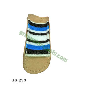 Accesorio de protector de dedo de cuero de extremo abierto GS 233, herramienta de joyería esencial para reloj de pulsera y herramientas para varias herramientas y piezas - Product Image 1