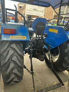 Tractor de ruedas usado 2011 usado n Holland 5500 - Product Image 5