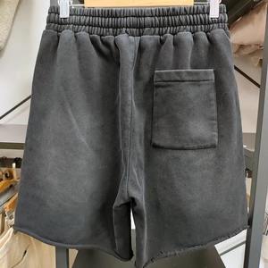 Pantalones cortos de verano de peso pesado para hombre, malla informal de calidad con decoración de patrón sólido sublimado y bolsillos - Product Image 3