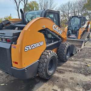 Chargeuse compacte sur pneus SV280b d'occasion, authentique, avec cabine fermée, transmission à deux vitesses, prête à l'emploi - Product Image 6