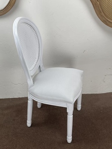 Chaise <span class=keywords><strong>de</strong></span> salle à manger en bois scandinave moderne Lewis Home Hotel, cadre en acier inoxydable et bois massif, rembourrée, style français, design creux - Product Image 3