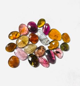25,09 carats de pierres précieuses naturelles multi-tourmalines à taille rose, 9-14 mm, à changement de couleur, style unique, facettées - Product Image 6