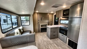 Used 2026 Dutchmen Kodiak 280BHSL - Product Image 2