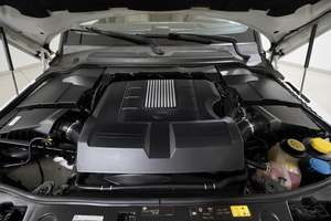 Increíble Land Rover LR4 HSE 2015 Usada en Perfectas Condiciones con Poco Kilometraje en Existencia, Oferta Increíble - Product Image 3