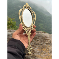 Miroir à main vintage antique décoratif en métal plaqué or, miroir de maquillage cosmétique à main avec poignée ornée, style classique