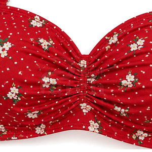 Ensemble de bain deux pièces pour femme, en textile extensible doux, avec motif décoratif sur le bas, idéal pour les vacances, la piscine, la plage et l'été - Product Image 6