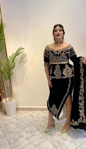 Karakou Robe 2024 Veste noire avec voile orné de perles de verre cristal pierre Dabka Travail sur velours Tissu Soie Mariage - Product Image 2