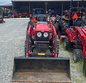 Tracteurs Mini Massey Ferguson avec chargeur frontal et équipement à vendre - Product Image 2