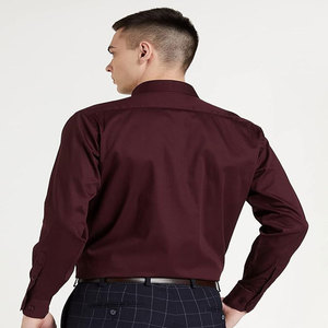 OEM de lujo de alta calidad de la empresa de fabricación de logotipo personalizado de manga corta de golf de la ropa de los hombres Polos camisas de golf - Product Image 2