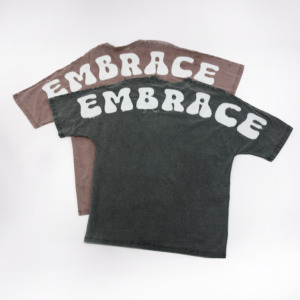 Fabricantes de ropa Impresión de alfabeto personalizado 100% Seda 300gsm Camiseta Manga corta Ajuste suelto Tallas grandes Nuevas camisetas para hombres - Product Image 5