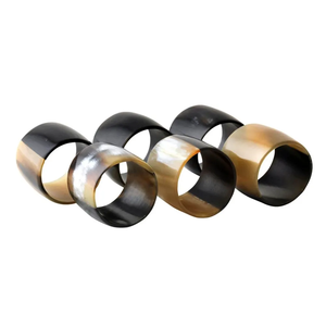 Bague en résine de haute qualité, luxueuse, personnalisée, fabriquée à la main, polie, belle, colorée, à la mode, pour mariage - Product Image 6