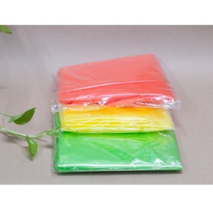 Chubasquero desechable temporal multicolor a buen precio de plástico para una sola persona impermeable ligero PE servicio OEM hecho en Vietnam - Product Image 6