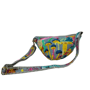 Whimsical Block Print Mushroom Crossbody Bag-Bolso de algodón hecho a mano - Product Image 2
