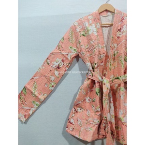 Chaqueta de invierno de algodón acolchado étnico hecho a mano para mujer de talla grande estampado Kantha Floral Regular Maxi abrigo Albornoz de lujo Premium - Product Image 5