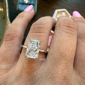 Anillo de Boda Elegante con Diamante Cultivado en Laboratorio, Corte Radiante, Claridad VVS, Oro Sólido de 18K, Certificado IGI, Joyería Fina de Diseño de Lujo - Product Image 5