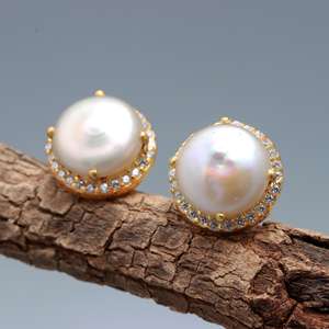 Elegant Trendy Gold Plated 925 Sterling <b>Silver</b> <b>Pearl</b> and Zircon Stud <b>Earrings</b> Women Wedding Engagement Party Gift Jewelry - Product Image 1