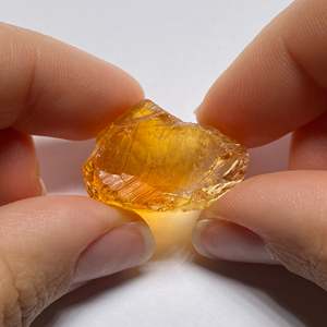 Cristal de citrine naturelle du Brésil, non taillée - Product Image 4