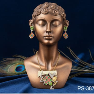 Ensemble de pendentifs AD de qualité supérieure Bijoux artisanaux pour les occasions nuptiales et festives Élégant et élégant - Product Image 4