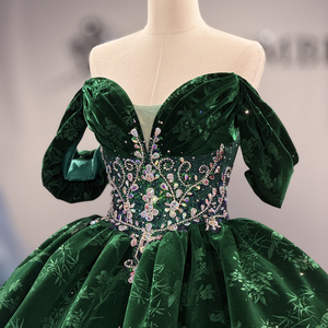 1530 Luxury <b>Emerald</b> Green Velvet Ball Gown 2026 Beaded Quinceanera <b>Dress</b> Prom Gown - Product Image 5