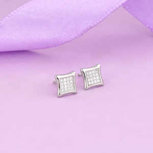 Clou Huggie en argent scintillant motif floral religieux romantique avec zircon perle diamant rhodium laiton cuivre pour les fêtes - Product Image 2