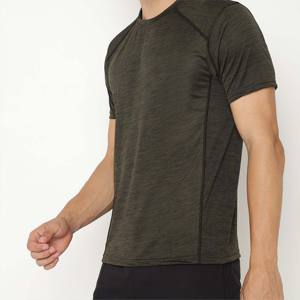Camiseta atlética para hombre de calidad premium, elegante y duradera, perfecta para gimnasio, correr y entrenar - Product Image 4