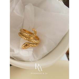 Anello Statement Placcato Oro 18K con Serpente Avvolgente, Inossidabile, con Occhio di Allah e Serpente Verde Intarsiato, Idea Regalo - Product Image 4