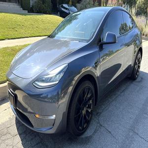 TESLA MODEL Y LONG RANGE AWD 2020 USADO, VOLANTE A LA IZQUIERDA/DERECHA - Product Image 1
