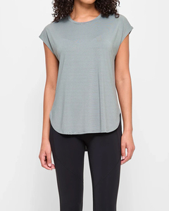 Haute qualité rayure doublé ourlet incurvé t-shirts dames 100% Polyester à manches courtes col rond profond ourlet incurvé t-shirt femmes - Product Image 4