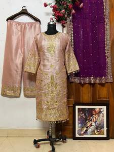 Designer indien porter de qualité supérieure Jimmi Chhoo Georgette séquence lourde brodé et dentelle travail haut et Palazzo avec Dupatta - Product Image 3