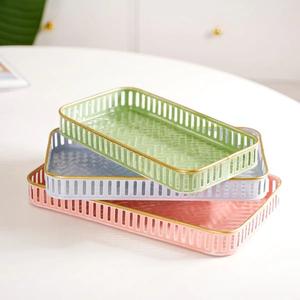 Lot de 3 plateaux de service élégants et durables pour le micro-ondes, couleurs vives, peints à la main, pour la cuisine ou la décoration intérieure. - Product Image 2