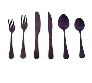 Mirrored Steel Twisted <b>Ribbon</b> 20 Piece Flatware Cutlery Set Feature Hammered Details This Unique Set Makes a Thoughtful Gift - Product Image 5