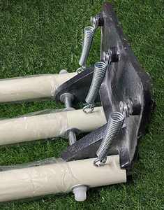 Juego de tocones de resorte de madera con base metálica, venta al por mayor, equipo de entrenamiento de práctica de Cricket Fielding a la venta por proveedor - Product Image 4