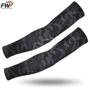 Manchon de bras de jeu personnalisé pour homme et femme, imprimé sur mesure, grande taille, compression graduée, séchage rapide, Spandex/Polyester - Product Image 3