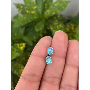Pendientes de Topacio Azul con Marco Ovalado de Oro de 14k, Modernos y Religiosos, Ideales para Fiestas, Aniversarios y Regalos, con Detalles de Circonita - Product Image 2