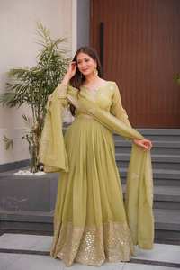 Vestido Anarkali de Diseñador, Seda Gruesa con Bordado de Lentejuelas, Vestido Anarkali Indio - Product Image 3