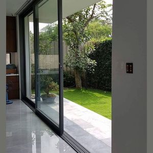 <span class=keywords><strong>Puerta</strong></span> corrediza de vidrio de aluminio personalizable de alta calidad directa de fábrica con medición e instalación profesionales - Product Image 4