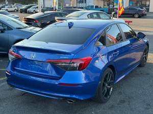 ฮอนด้า ซีวิค สปอร์ต ปี 2024 สีน้ำเงินสวยงาม ขับเคลื่อนล้อหน้า มือสอง พวงมาลัยซ้าย ขนาด R17 พร้อมซันรูฟ สตาร์ทไฟฟ้า เบาะหนังอุ่นได้ เกียร์อัตโนมัติ ล้อแม็ก - Product Image 3