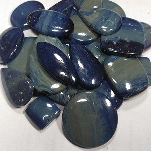 Pierre précieuse naturelle de forme libre de qualité supérieure, cabochon bleu Leland, provenant du Rajasthan, pour la fabrication de bijoux - Product Image 1