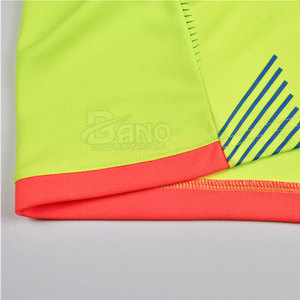 Camisetas de fútbol de poliéster 100% de alta calidad, uniformes de fútbol con impresión de logotipo personalizado para hombres y adultos, conjunto de nombre de equipo sublimado - Product Image 4