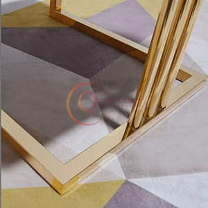 เก้าอี้หุ้มเบาะที่มีชีวิตชีวาไม่เหมือนใครทันสมัยพร้อมกรอบโลหะรูปทรงเรขาคณิตและสีทองเหมาะสำหรับสำนักงานหรือห้องรับประทานอาหาร - Product Image 3