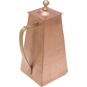 Jarra de agua de cobre martillado con diseño de pirámide, jarra de Metal con acabado pulido con asa para médicos y vasos de Ayurveda - Product Image 1