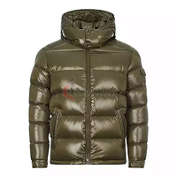 Blouson Bomber Matelassé à Capuche en Toile Brillante pour Homme – Vente en Gros, Personnalisable, Style Urbain, Rembourrage Chaud, OEM Haut de Gamme