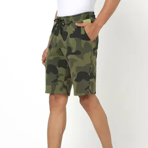 Tissu confortable de couleur personnalisée Produit respirant pour hommes Shorts décontractés pour la course à pied