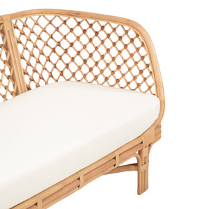 Canapé-lit en rotin naturel artisanal avec un design en tissage diamant |   Meubles Élégants et Durables pour Espaces Intérieurs - Product Image 4