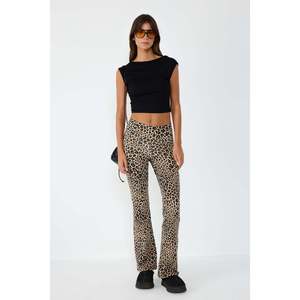 Top Corto sin Espalda - Product Image 4